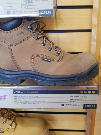 Shoe Store «Red Wing», reviews and photos, 114 Barrington Rd, Streamwood, IL 60107, USA