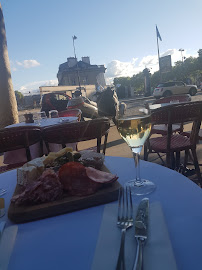 Atmosphère du Restaurant français Café des officiers à Paris - n°10