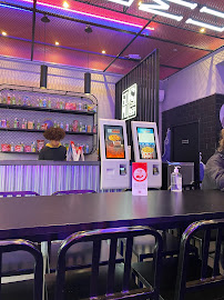 Atmosphère du Restaurant de hamburgers Gomu à Paris - n°7