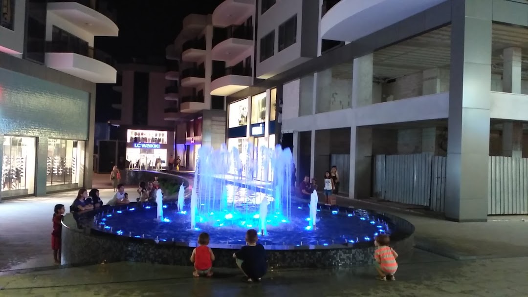 Multimedia fountain