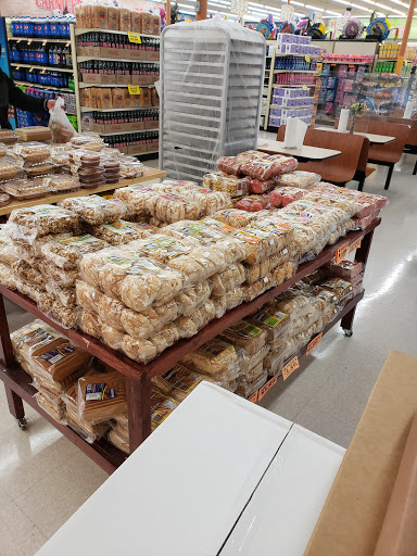 Supermarket «El Ahorro Supermarket Cambio De Cheques», reviews and photos, 3107 Blalock Rd, Houston, TX 77080, USA