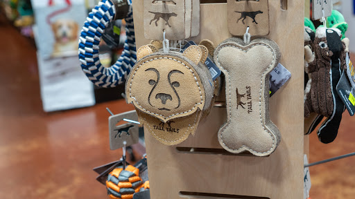 Pet Supply Store «Wags To Wiskers Pet Supplies», reviews and photos, 2423 W Stadium Blvd, Ann Arbor, MI 48103, USA