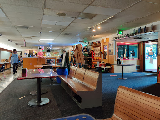 Bowling Alley «Milwaukie Bowl», reviews and photos, 3056 SE Harrison St, Milwaukie, OR 97222, USA