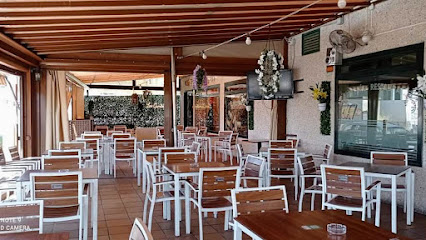 Restaurante Las Cumbres de Alpedrete - C. Prta de Abajo, 43, 28430 Alpedrete, Madrid, Spain