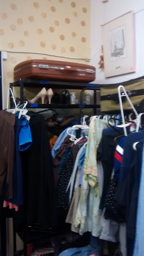 Thrift Store «L S Thrift Store», reviews and photos, 915 E 1st Ave, Mt Dora, FL 32757, USA