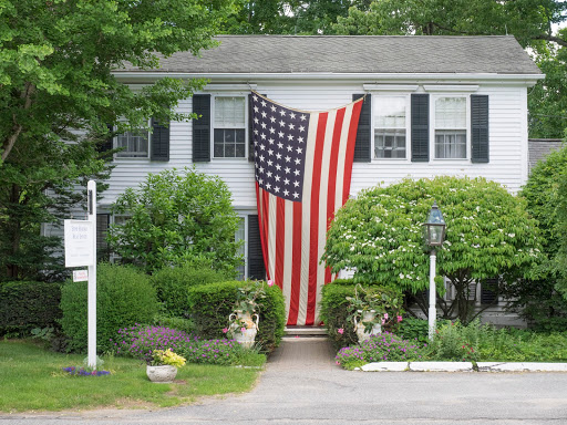 Real Estate Agency «Elyse Harney Real Estate - Salisbury», reviews and photos, 11 E Main St, Salisbury, CT 06068, USA
