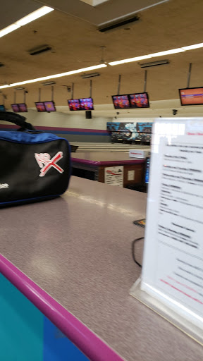 Bowling Alley «Elk Grove Bowl», reviews and photos, 53 S Arlington Heights Rd, Elk Grove Village, IL 60007, USA