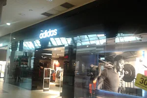 adidas Originals Store Guayaquil image