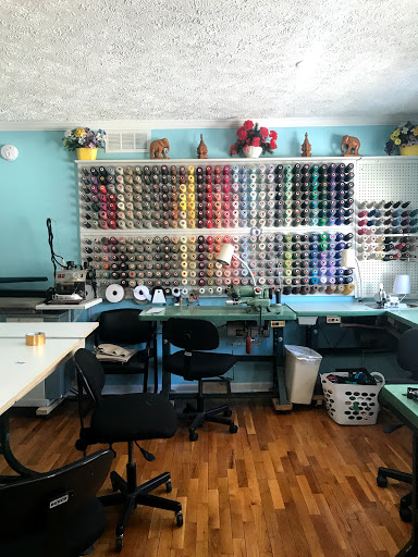 Dry Cleaner «Le the Tailor & Dry Cleaners», reviews and photos, 1754 Central Park Dr, Okemos, MI 48864, USA