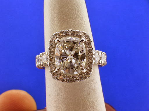 Jewelry Store «Union Diamond», reviews and photos, 2410 Paces Ferry Rd SE, Atlanta, GA 30339, USA