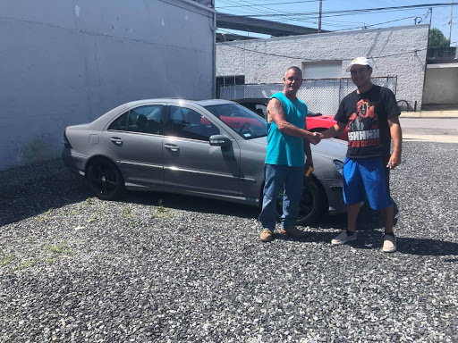 Auto Body Shop «Express Auto Painting & Body Works», reviews and photos, 154 E Hoffman Ave, Lindenhurst, NY 11757, USA