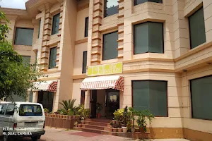 Hotel Maa Trinayani Palace image