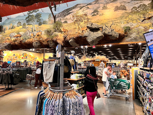 Bass Pro Shops