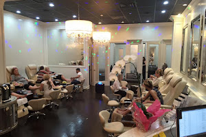 Hali D Salon & Nail Spa