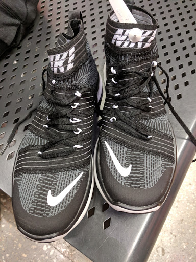 Clothing Store «Nike Factory Store», reviews and photos, 4401 N Interstate Hwy 35 #399, Round Rock, TX 78664, USA