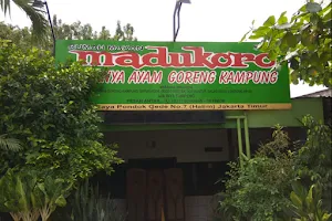 Ayam Goreng Kampung Madukoro Pondok Gede Jakarta image