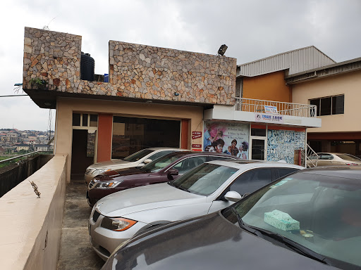 Ziggies Entertainment Center, 84/86 Alh. Basheer Shittu Ave, Ikosi Ketu 100248, Lagos, Nigeria, Cafe, state Lagos