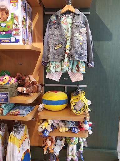 Toy Store «Disney Store», reviews and photos, 8687 N Central Expy, Dallas, TX 75225, USA