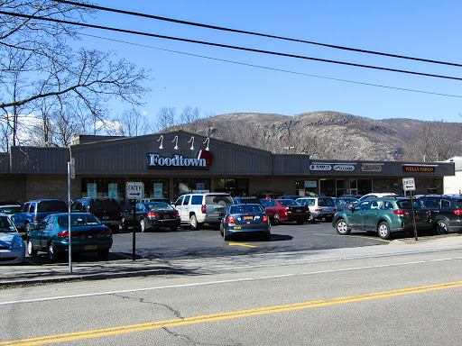 Grocery Store «Foodtown of Cold Spring», reviews and photos, 49 Chestnut St, Cold Spring, NY 10516, USA