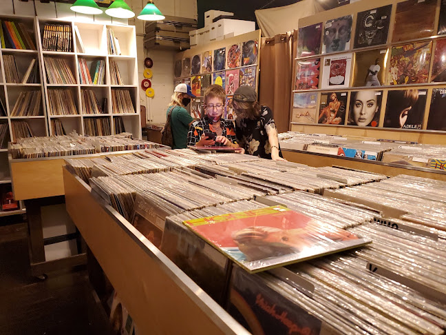 Reviews of Sweet Melissa Records in Atlanta - Musical store