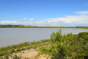 Laguna de Medina image