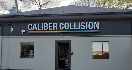 Auto Body Shop «ABRA Auto Body & Glass», reviews and photos, 1N046 Main St, Carol Stream, IL 60188, USA