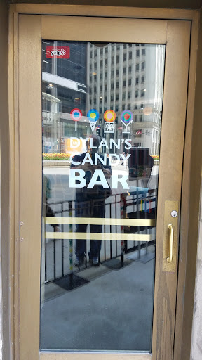 Shopping Mall «The Shops at North Bridge», reviews and photos, 520 N Michigan Ave, Chicago, IL 60611, USA