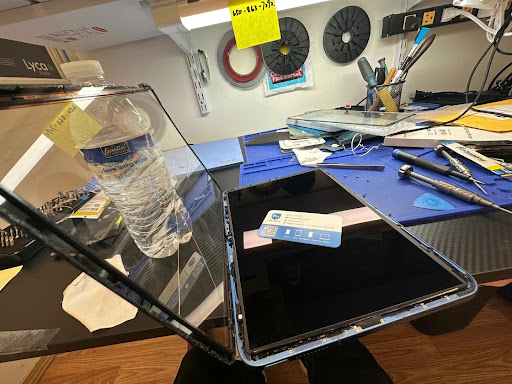 Cell Phone Repair Center iPhone iPad Samsung LG Motorola image