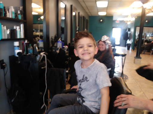 Beauty Salon «Aubrey Beauty Salon», reviews and photos, 15560 King Rd, Riverview, MI 48193, USA