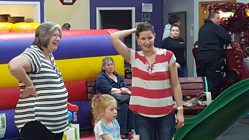 Amusement Center «Kangaroo Palace», reviews and photos, 3524 Green St, Norton Shores, MI 49444, USA