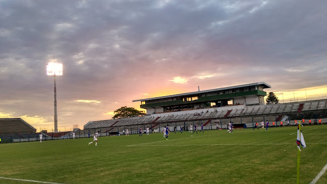 Opiniones de Estadio Parque Artigas en Paysandú - Campo de fútbol