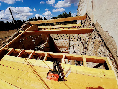 Home Service Rénovation - Peinture, Toiture, Agencement à Cavaillon