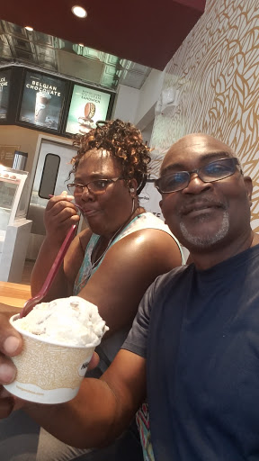 Ice Cream Shop «Häagen-Dazs», reviews and photos, 685 S President St, Baltimore, MD 21202, USA