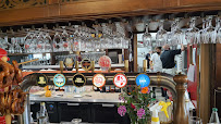 Atmosphère du Restaurant de spécialités alsaciennes La Halle aux Blés à Obernai - n°10