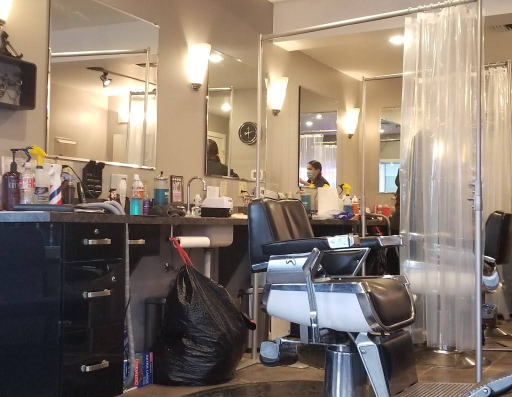 Razor's Edge Barber Shop 98198