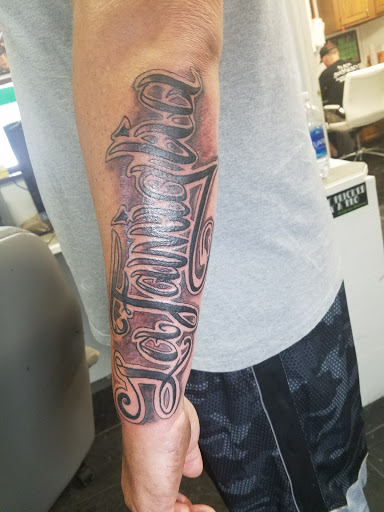 Tattoo Shop «Black Shamrock Tattoo Shop», reviews and photos, 6604 Beach Dr SW, Ocean Isle Beach, NC 28469, USA