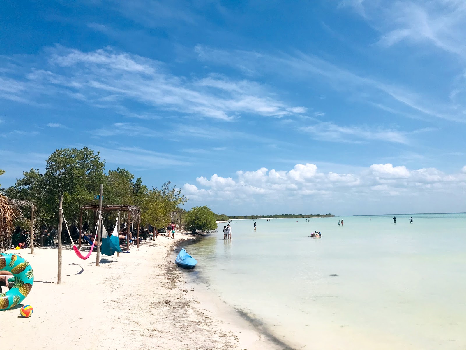 Fotografija Playa Punta Cocos z svetel pesek površino