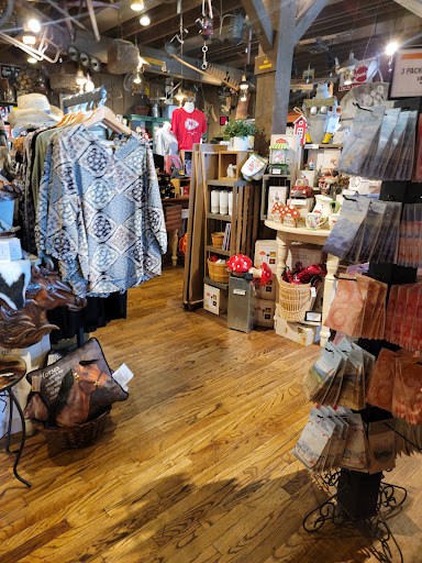 American Restaurant «Cracker Barrel Old Country Store», reviews and photos, 2858 N Glenstone Ave, Springfield, MO 65803, USA