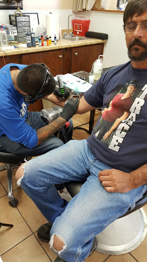 Tattoo Shop «Island Ink Tattoo», reviews and photos, 1215 Miracle Strip Pkwy SE, Fort Walton Beach, FL 32548, USA