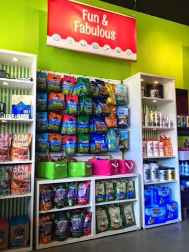 Pet Groomer «Splash and Dash Groomerie & Boutique», reviews and photos, 224 Peachtree East Shopping Center, Peachtree City, GA 30269, USA