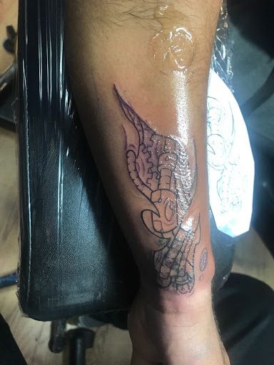 Tattoo Shop «TATTOOS EXPRESS», reviews and photos, 24-08 Broadway, Fair Lawn, NJ 07410, USA