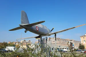 Monumento in Memoria degli Aviatori Modenesi image