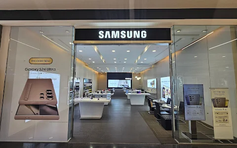 SAMSUNG EXPERIENCE STORE ROBINSON MAE SOT image