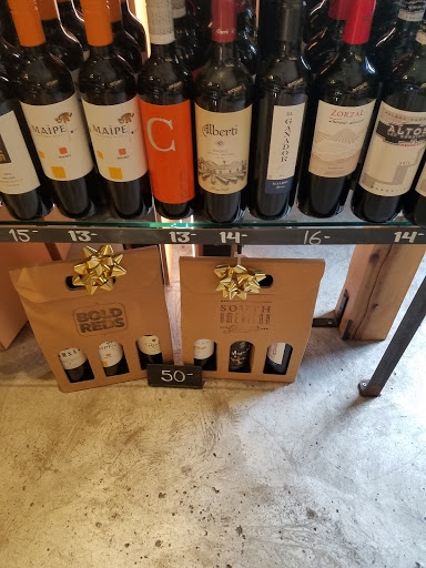 Liquor Store «Bottle Shop 33», reviews and photos, 1080 S Gaylord St, Denver, CO 80209, USA