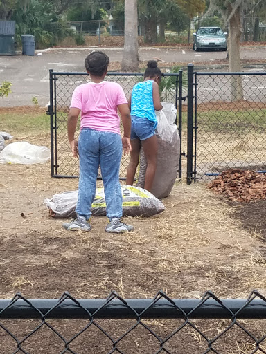 Community Center «Simpson Park Community Center», reviews and photos, 1725 Martin L King Jr Ave, Lakeland, FL 33805, USA