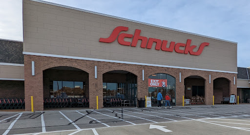 Grocery Store «Schnucks», reviews and photos, 2030 Dorsett Rd, Maryland Heights, MO 63043, USA