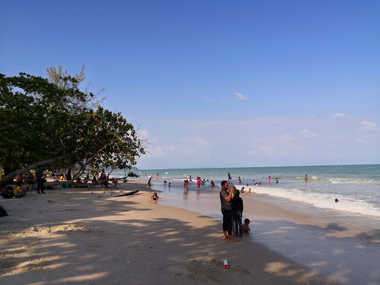 Fotografija Nai Phlao Beach z turkizna čista voda površino