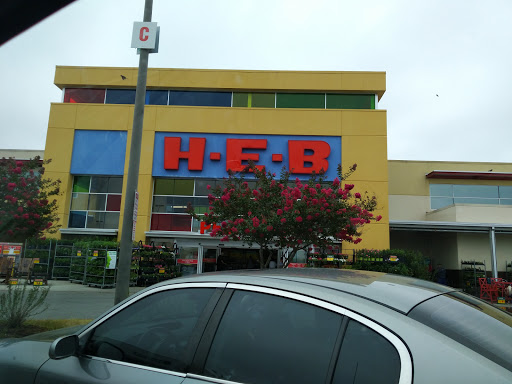 Grocery Store «H-E-B Grocery», reviews and photos, 910 Kitty Hawk Rd, Universal City, TX 78148, USA