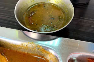 مطعم سواتي للمأكولات الهندية SWATHI Restaurant image