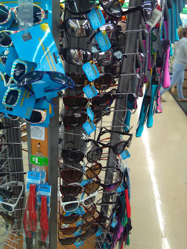 Dollar Store «Dollar Tree», reviews and photos, 11555 San Pablo Ave, El Cerrito, CA 94530, USA